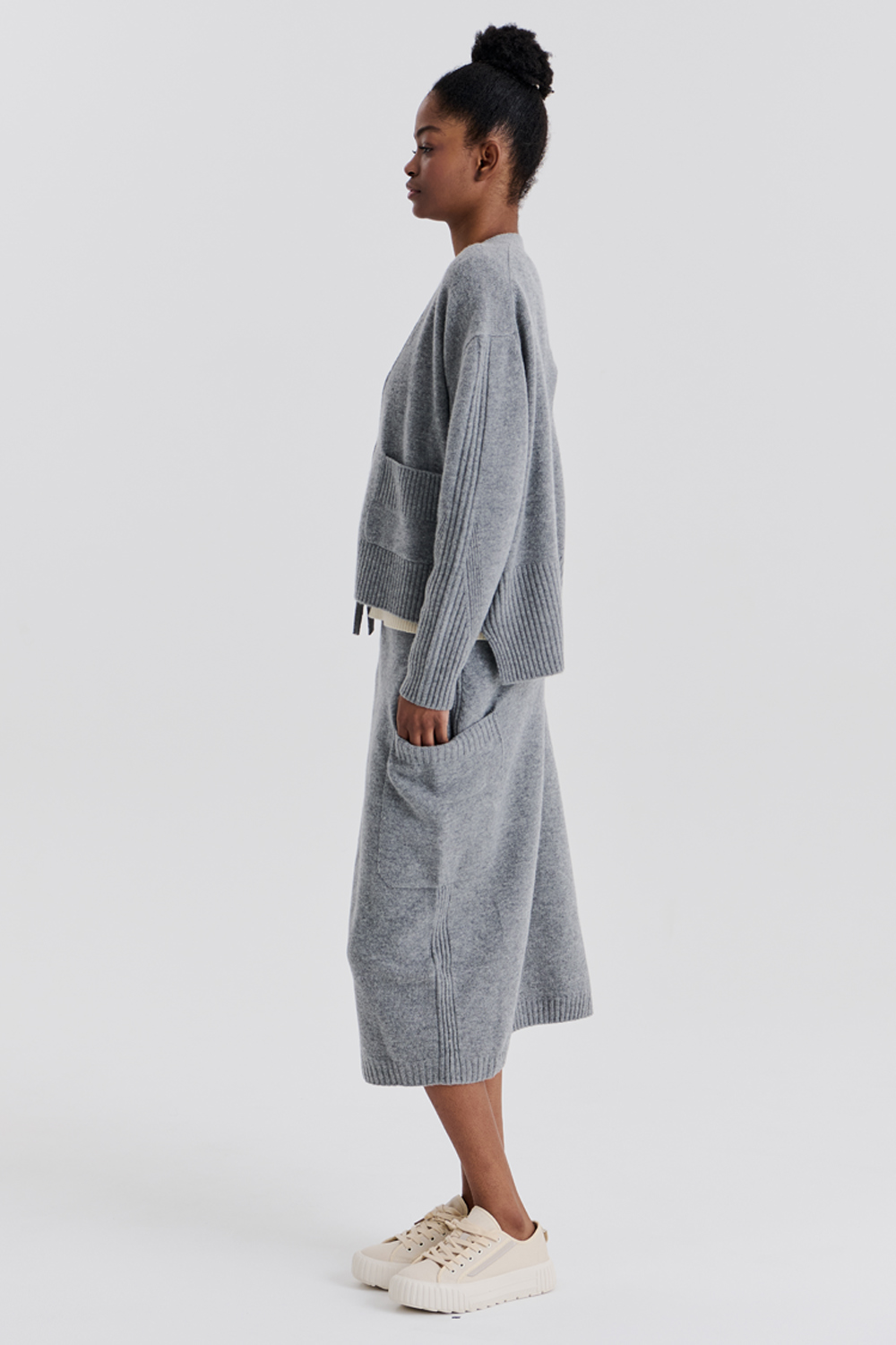 미니 스커트 모델 착용 이미지-S1L12